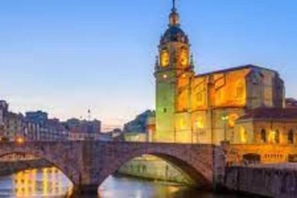 Apartament Cultura Y Gastronomia En El Casco Viejo Bilbao Zewnętrze zdjęcie